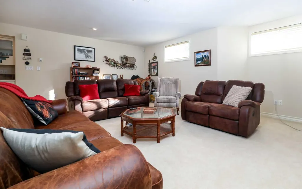 147 Alexander Crescent Red Deer AB T4R2T7