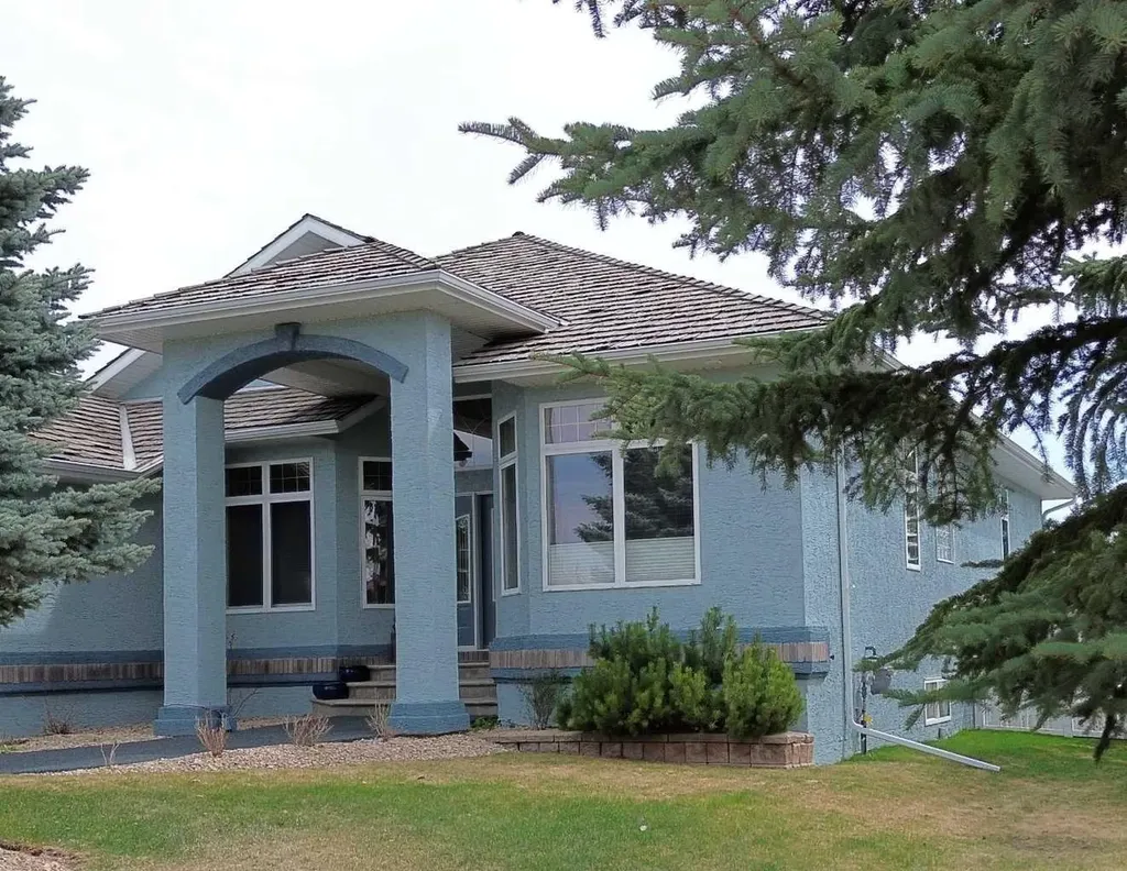 147 Alexander Crescent Red Deer AB T4R2T7
