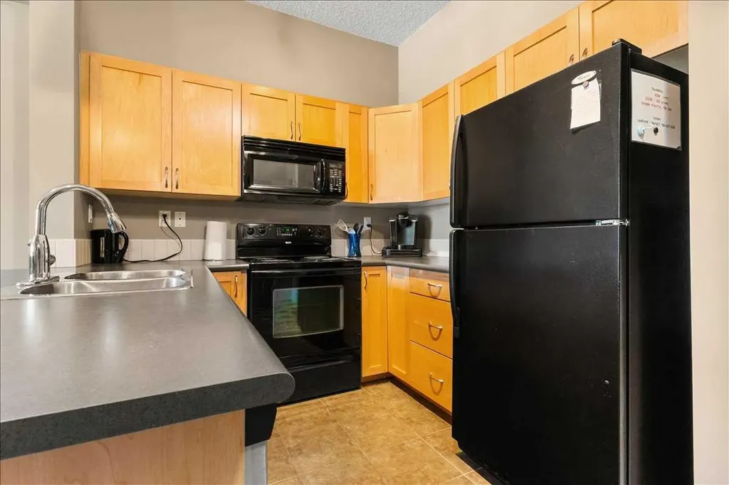 12330 102 Street Grande Prairie AB T8V0N4