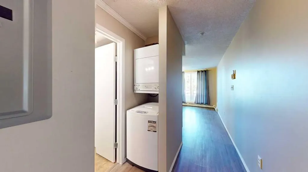 1648 Saamis Drive NW Medicine Hat AB T1B4X1
