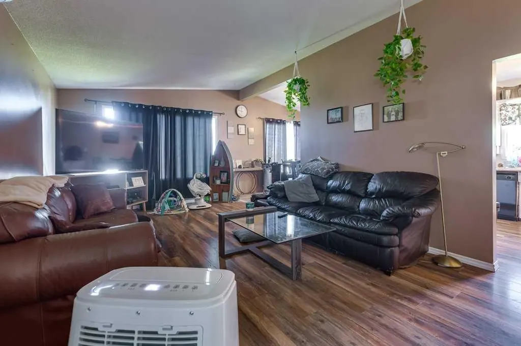36258 Range Road 275 Rural Red Deer County AB T4S 2L9