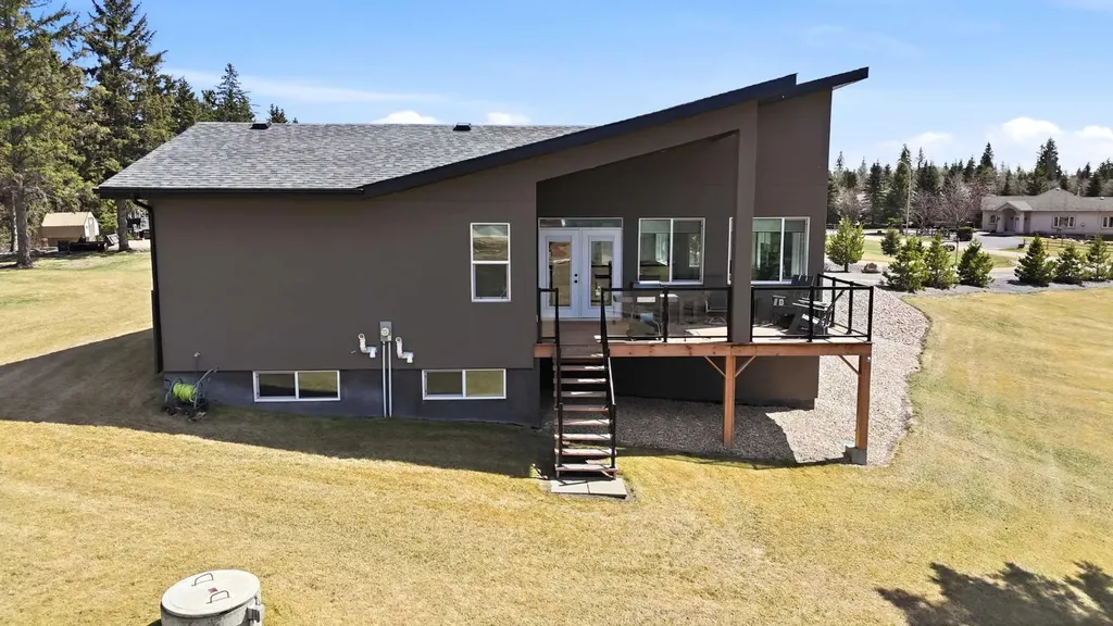 #12 Creek Road Rural Ponoka County AB T4J 1R3