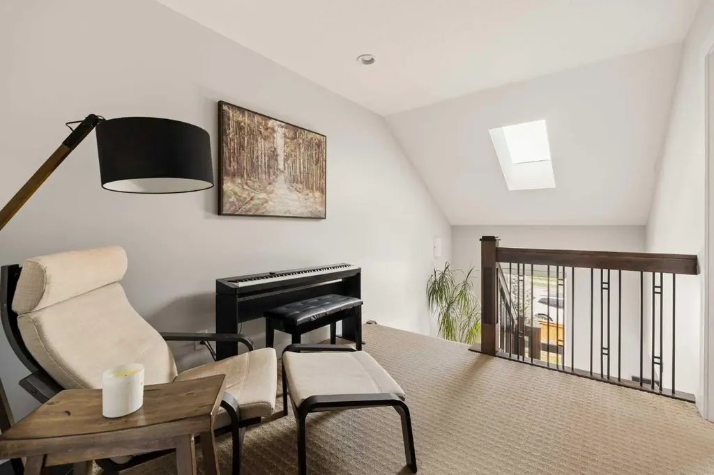 1825 33 Avenue SW Calgary AB T2T 1Z1