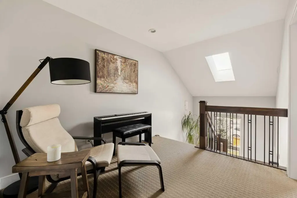 1825 33 Avenue SW Calgary AB T2T 1Z1