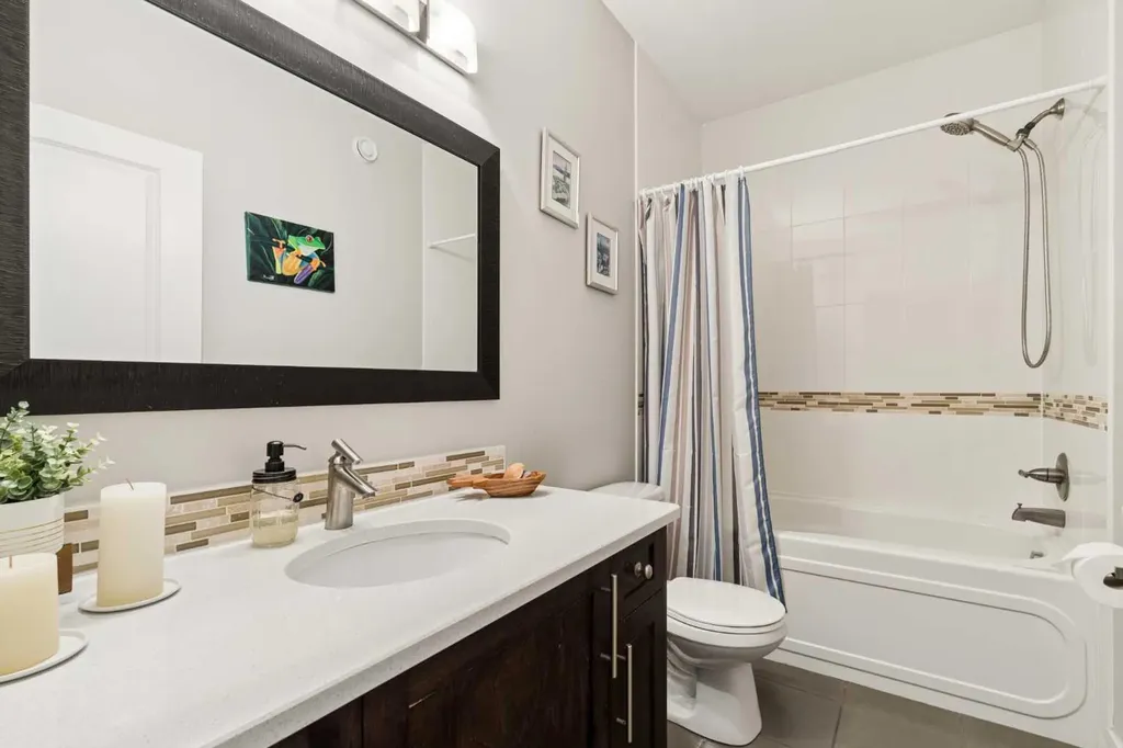 1825 33 Avenue SW Calgary AB T2T 1Z1