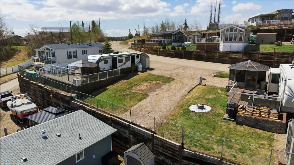 25054 South Pine Lake Road Rural Red Deer County AB T4S 1S0