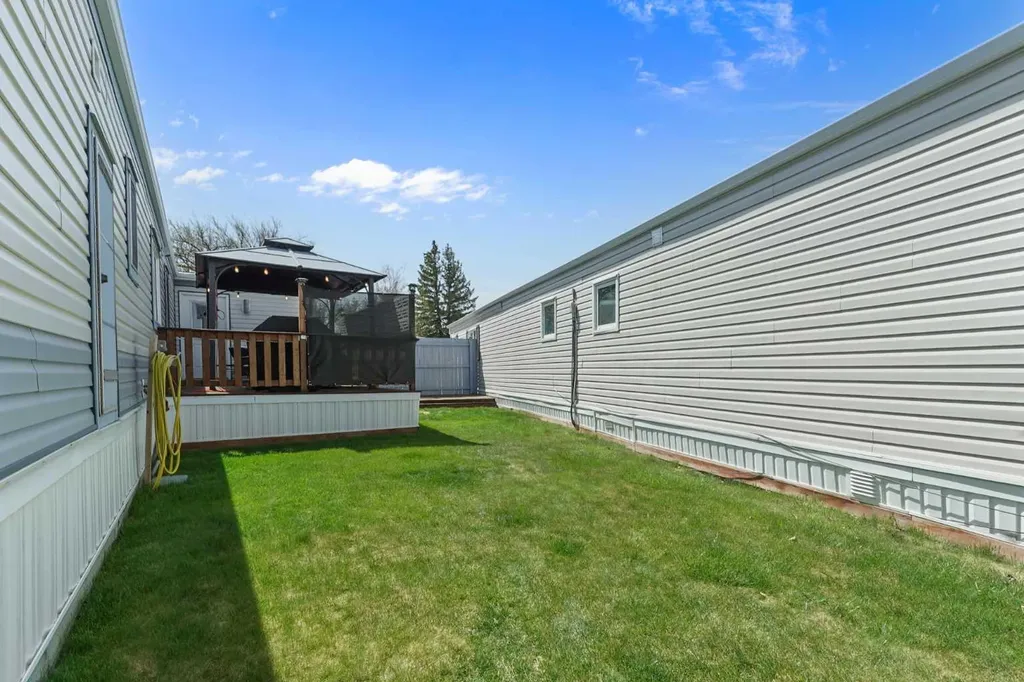 1410 43 Street S Lethbridge AB T1K 3S5