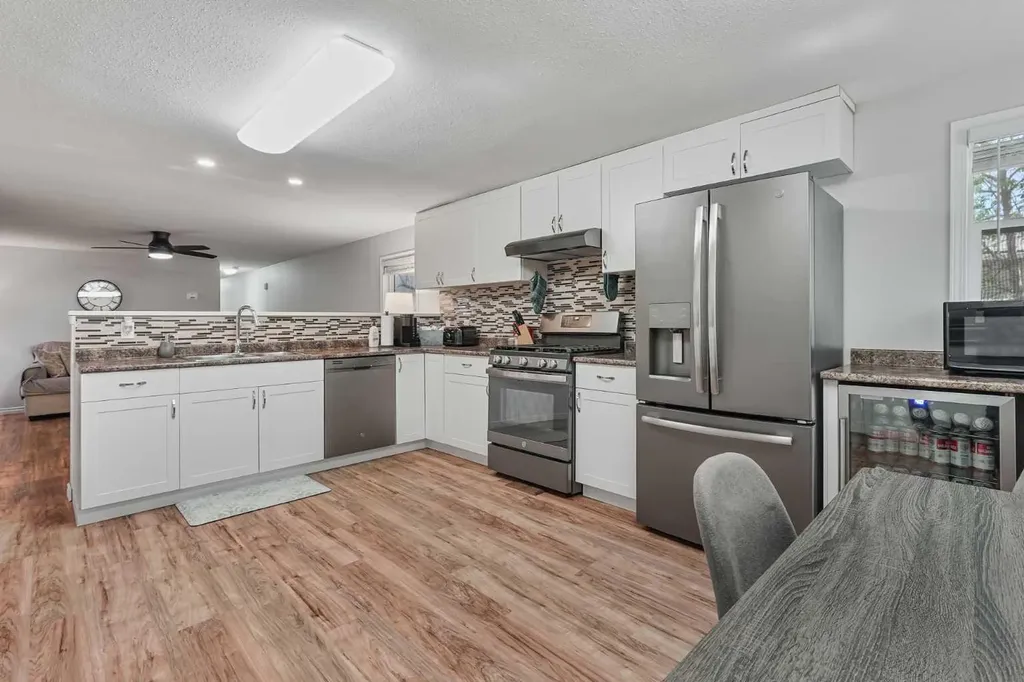 1410 43 Street S Lethbridge AB T1K 3S5