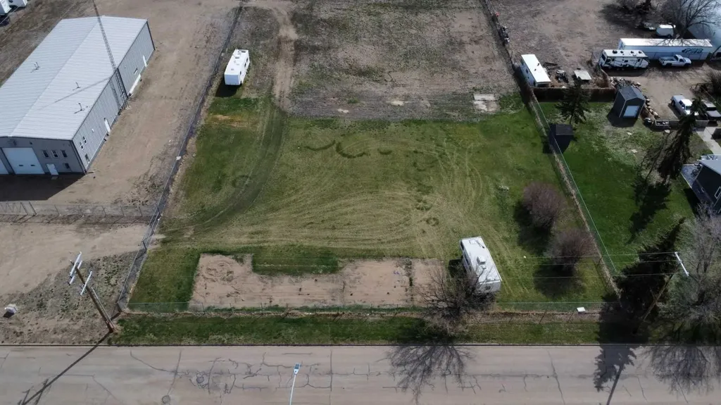 933 2 Avenue Bassano AB T0J 0B0
