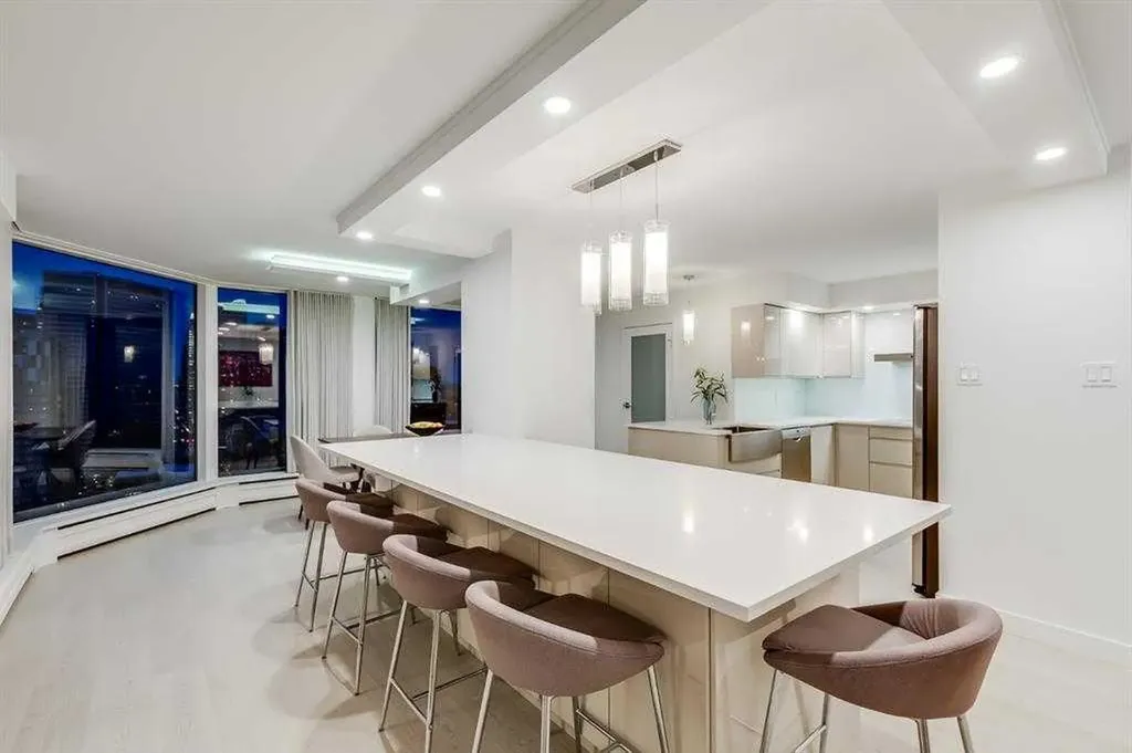 1100 8 Avenue SW Calgary AB T2X 2E6