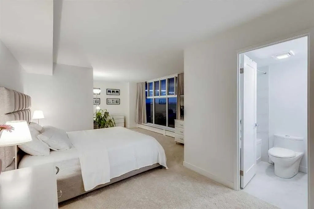 1100 8 Avenue SW Calgary AB T2X 2E6