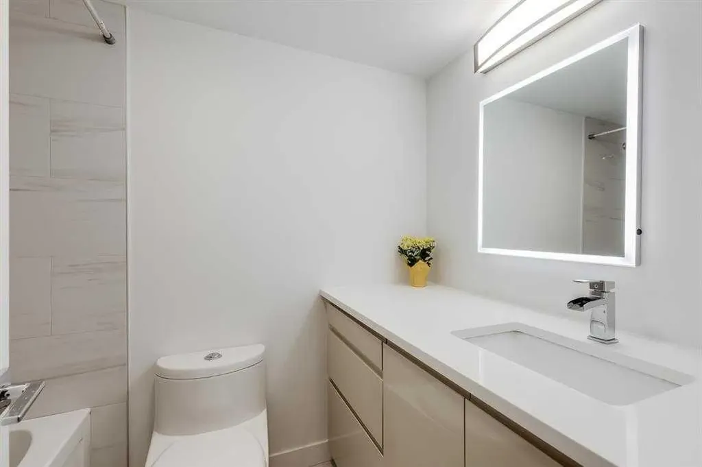 1100 8 Avenue SW Calgary AB T2X 2E6