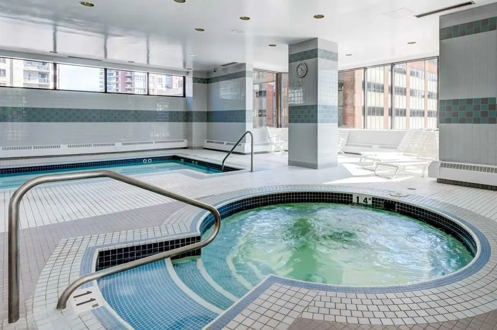 1100 8 Avenue SW Calgary AB T2X 2E6