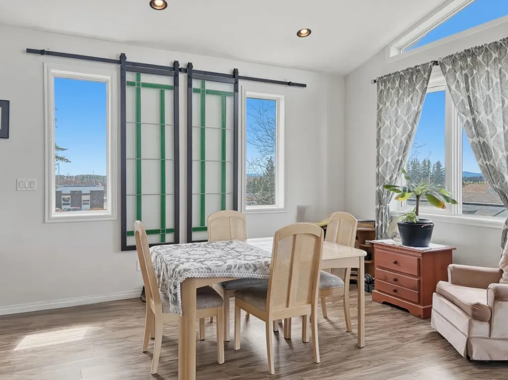 5027 52 Street Rocky Mountain House AB T4T1A7