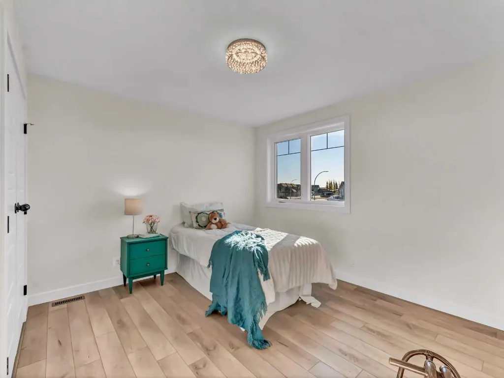 32 Somerside Way SE Medicine Hat AB T1B 0M1