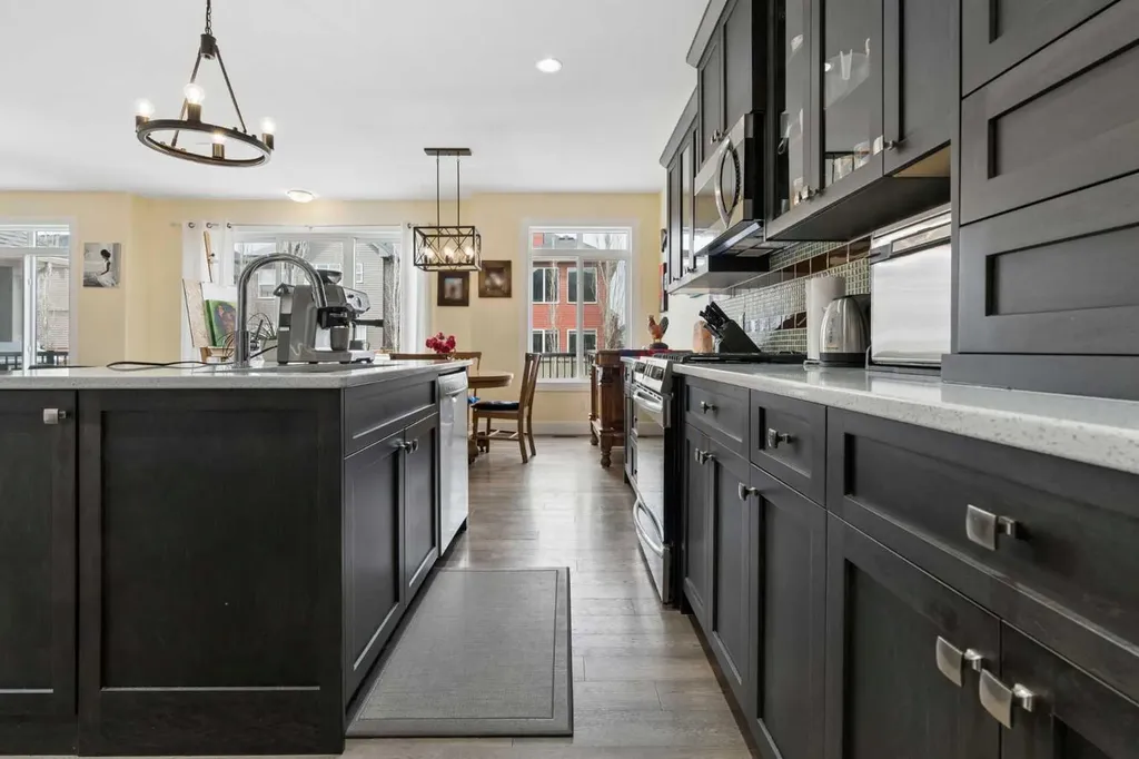 187 Coopersfield Way SW Airdrie AB T4B 4K6