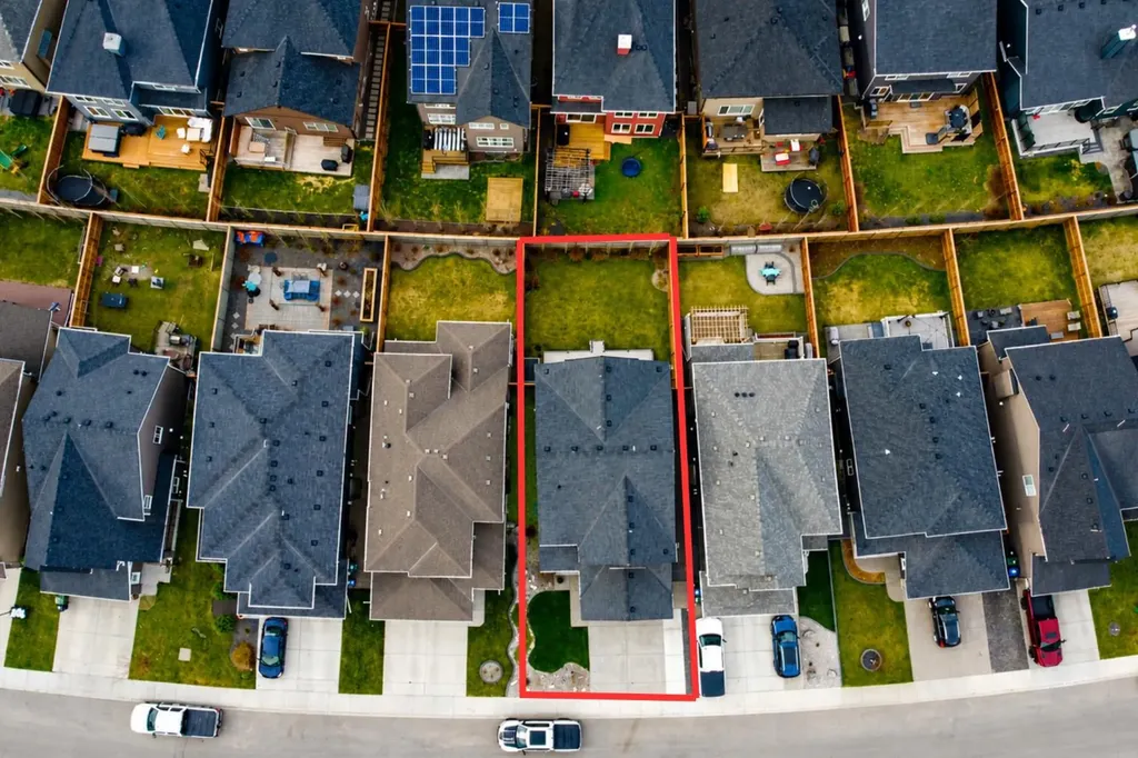 187 Coopersfield Way SW Airdrie AB T4B 4K6