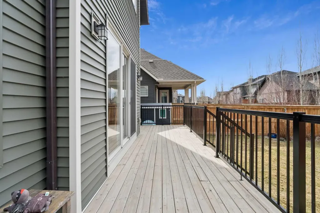 187 Coopersfield Way SW Airdrie AB T4B 4K6