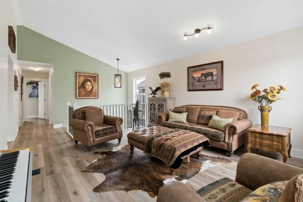 187 Coopersfield Way SW Airdrie AB T4B 4K6