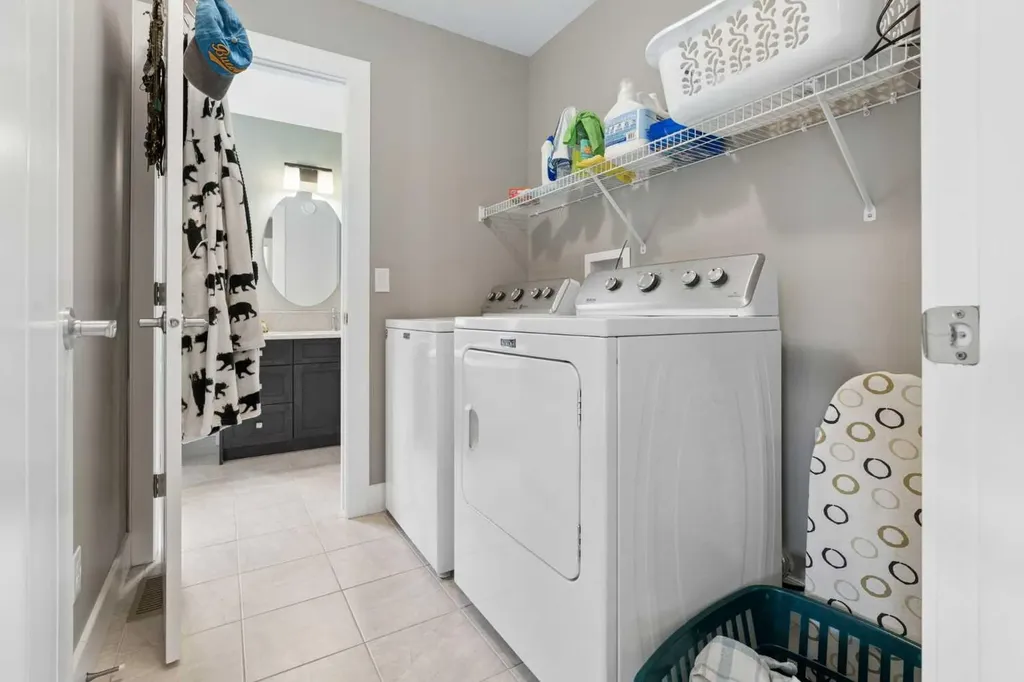 187 Coopersfield Way SW Airdrie AB T4B 4K6