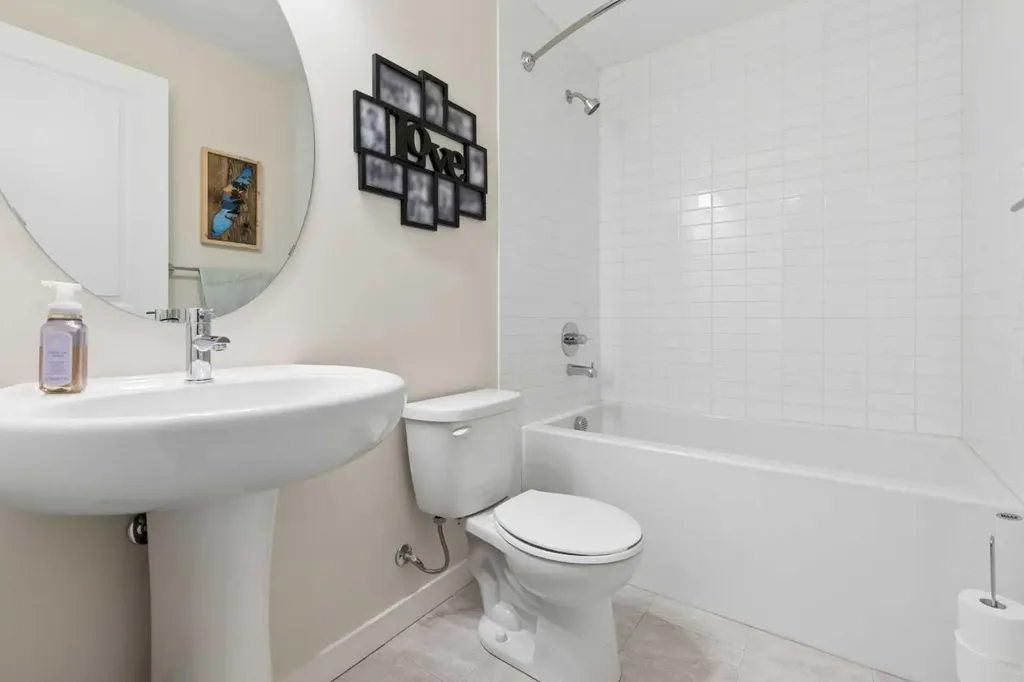 187 Coopersfield Way SW Airdrie AB T4B 4K6