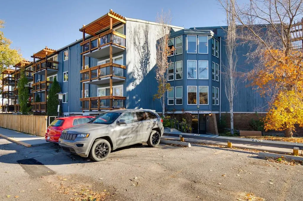 820 89 Avenue SW Calgary AB T2V 4N9