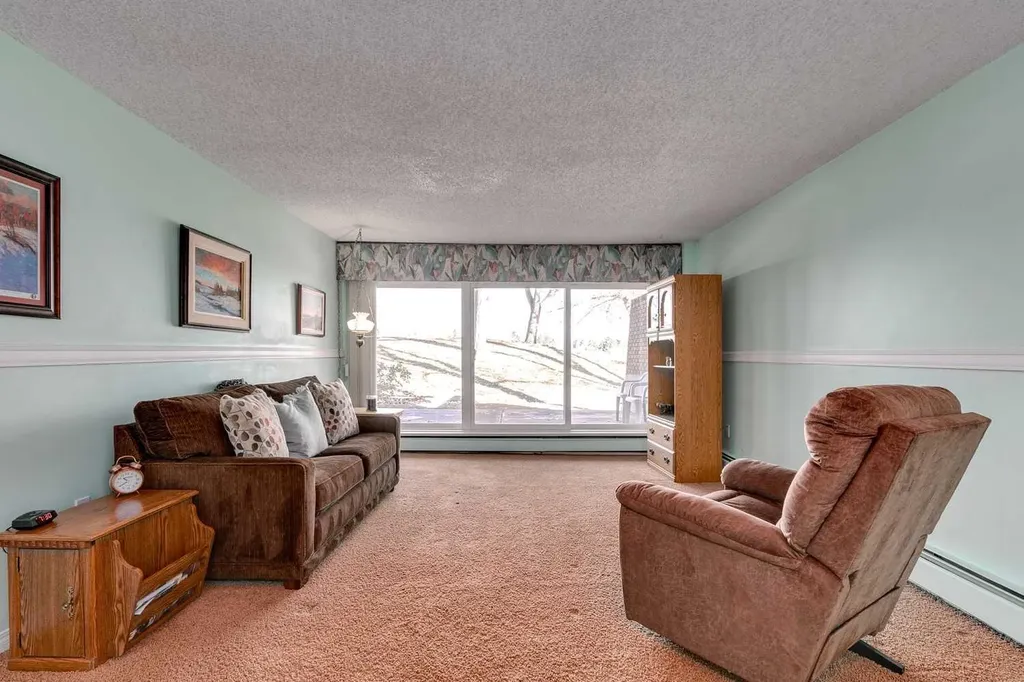 820 89 Avenue SW Calgary AB T2V 4N9