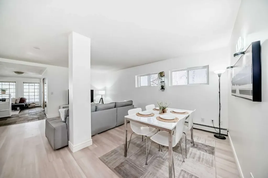 117 38 Avenue SW Calgary AB T2S 0V4