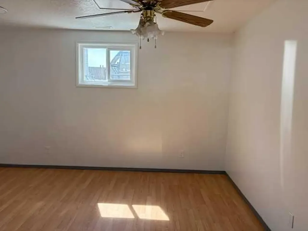 4418 54 Avenue Valleyview AB T0H 3N0