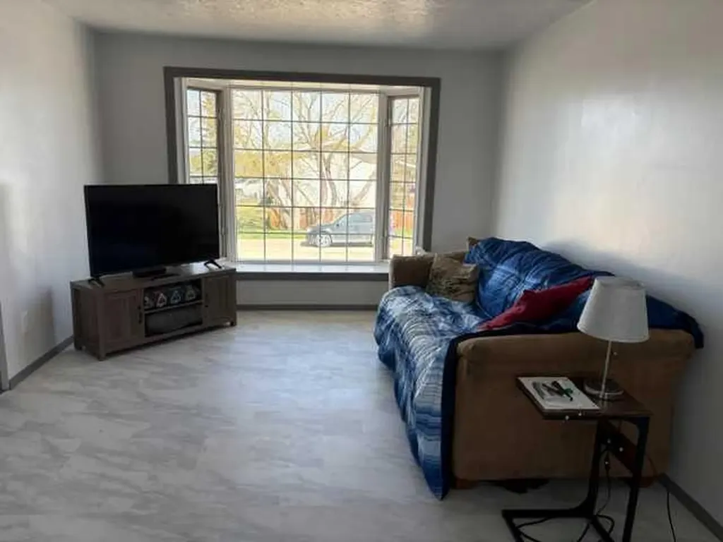 4418 54 Avenue Valleyview AB T0H 3N0