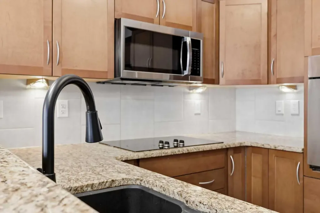 70 Royal Oak Plaza NW Calgary AB T3G0C6