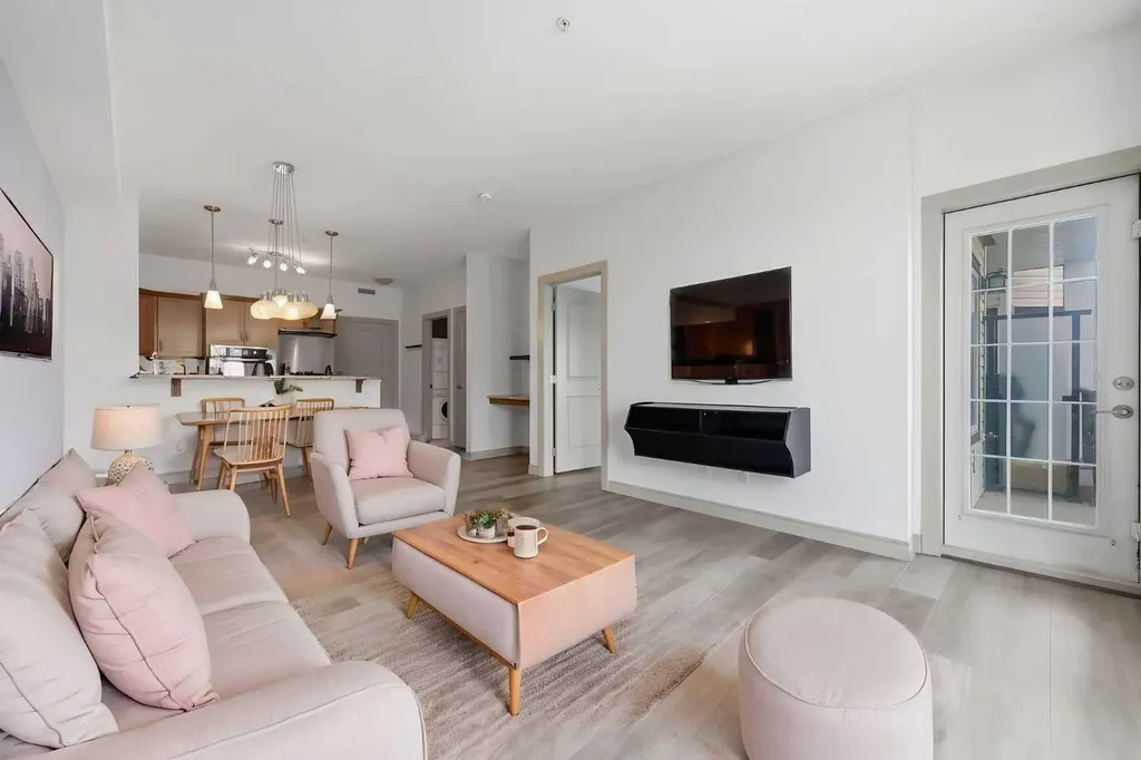 70 Royal Oak Plaza NW Calgary AB T3G0C6