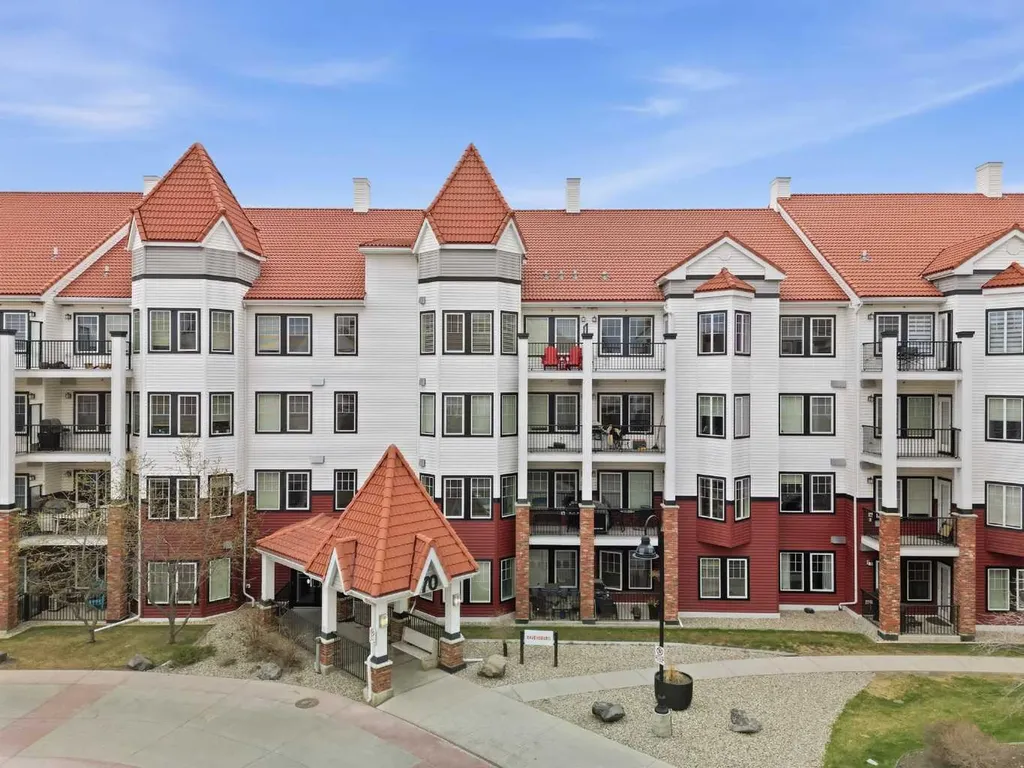 70 Royal Oak Plaza NW Calgary AB T3G0C6
