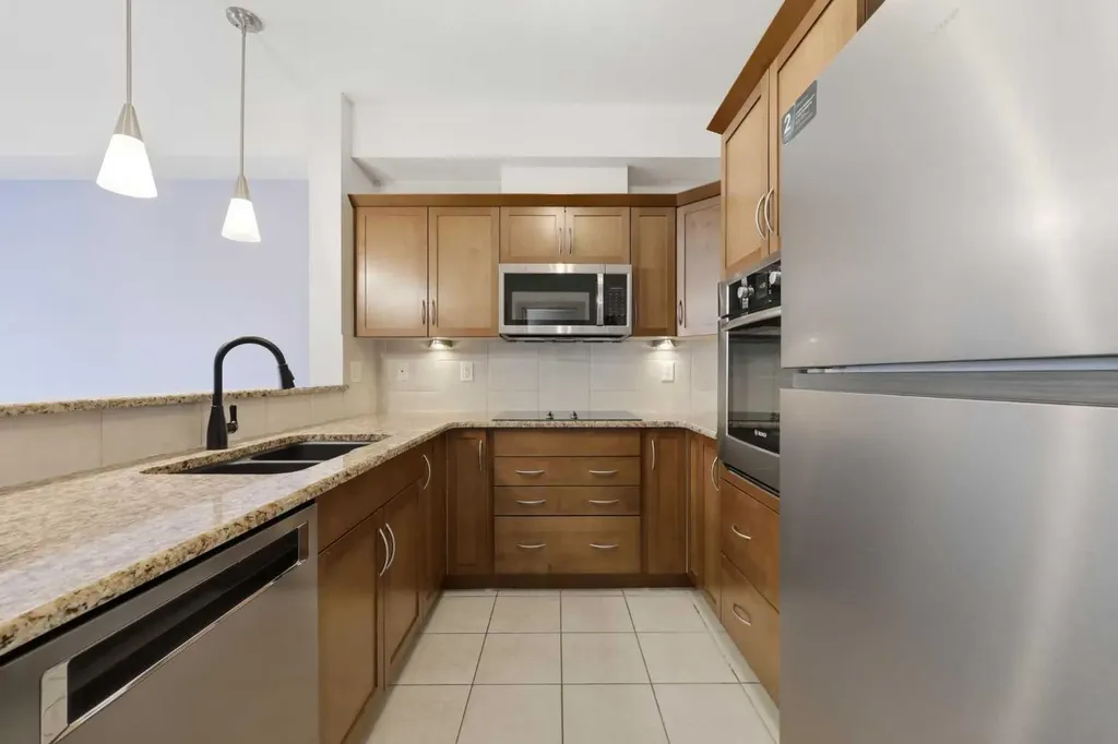 70 Royal Oak Plaza NW Calgary AB T3G0C6