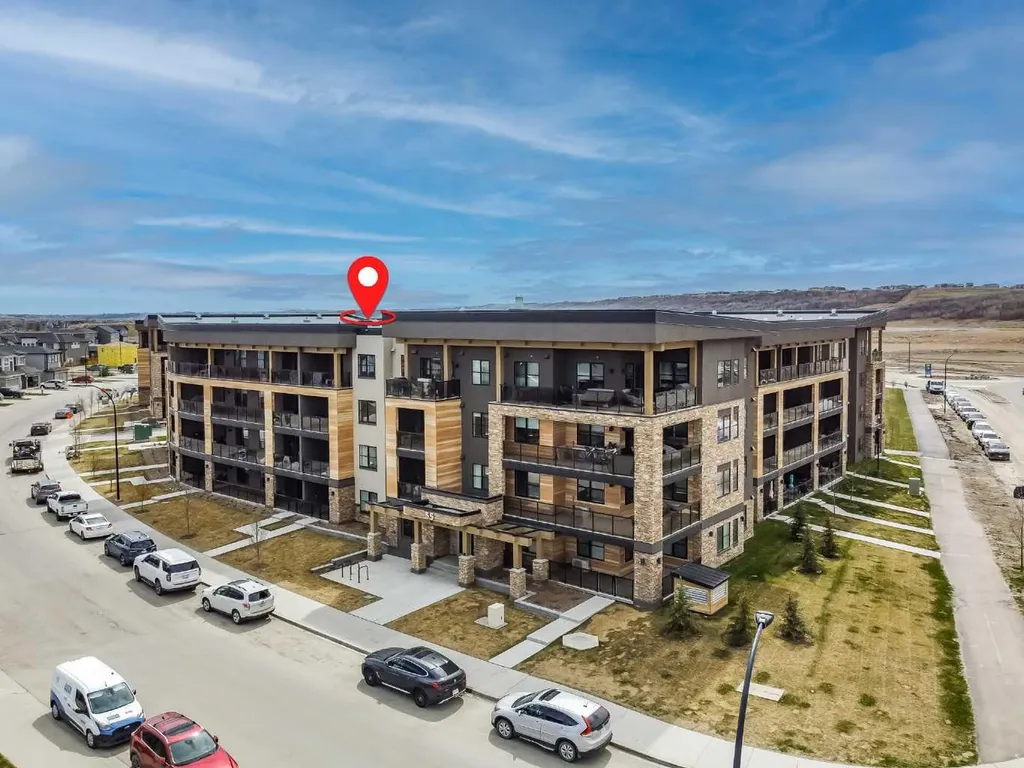 55 Wolf Hollow Crescent SE Calgary AB T2X5K9
