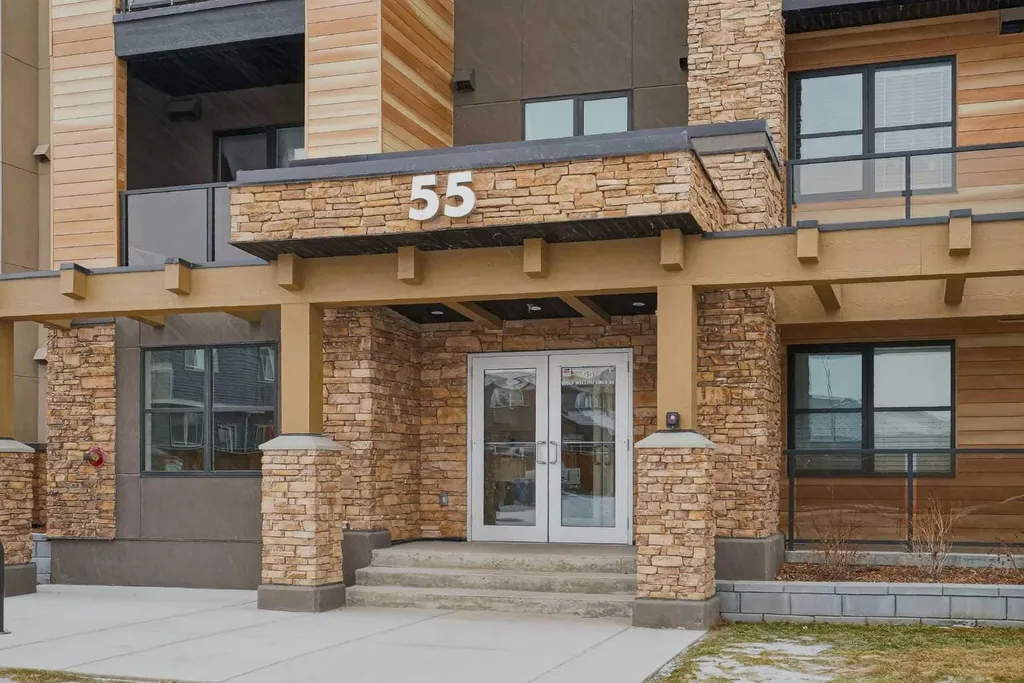 55 Wolf Hollow Crescent SE Calgary AB T2X5K9