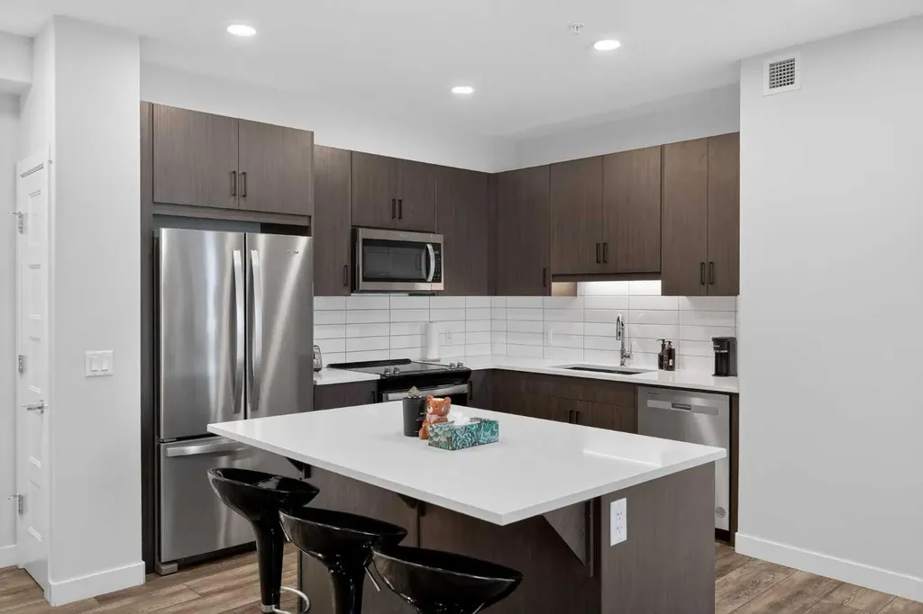 55 Wolf Hollow Crescent SE Calgary AB T2X5K9