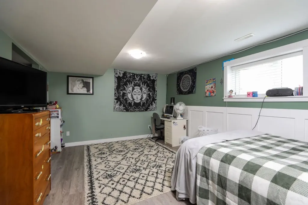 125 S 2a Street W Magrath AB T0K 1J0