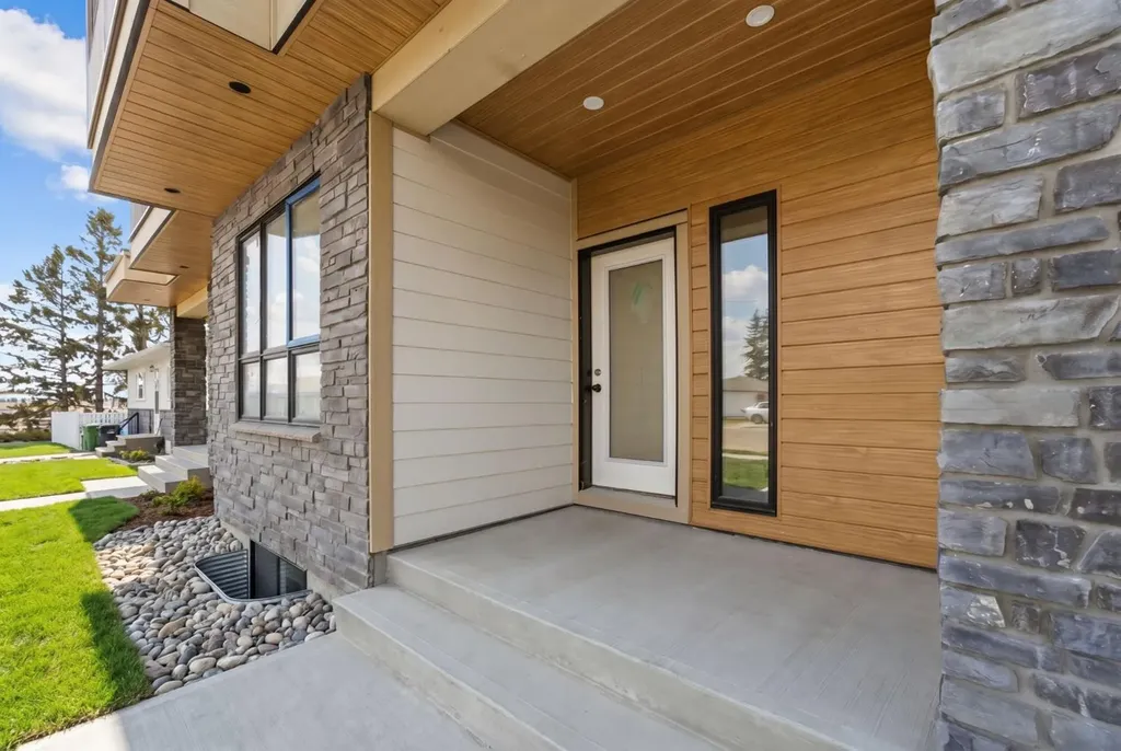 121 42 Avenue NE Calgary AB T2E3B1