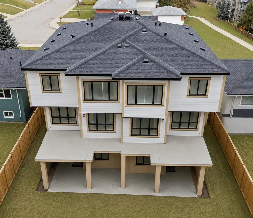 121 42 Avenue NE Calgary AB T2E3B1