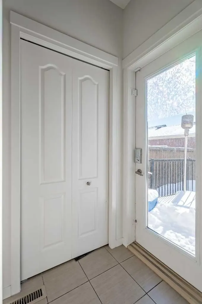 29 Evansridge Circle NW Calgary AB T3P 0H9