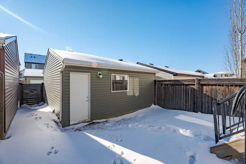 29 Evansridge Circle NW Calgary AB T3P 0H9