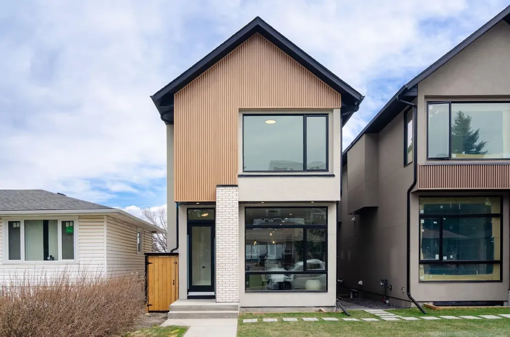 2026 36 Street SW Calgary AB T3E 2Z1