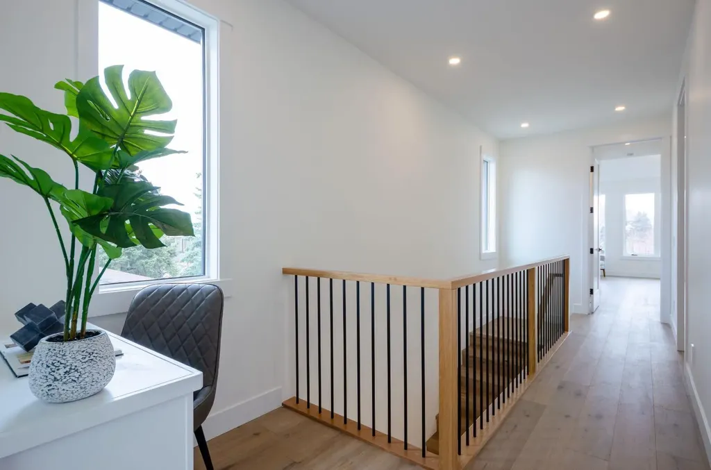 2026 36 Street SW Calgary AB T3E 2Z1