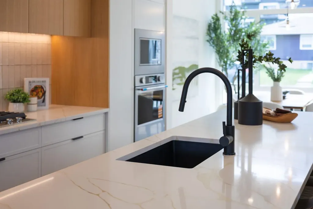2026 36 Street SW Calgary AB T3E 2Z1