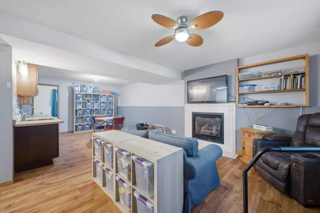 14 Windsor Crescent Penhold AB T0M1R0