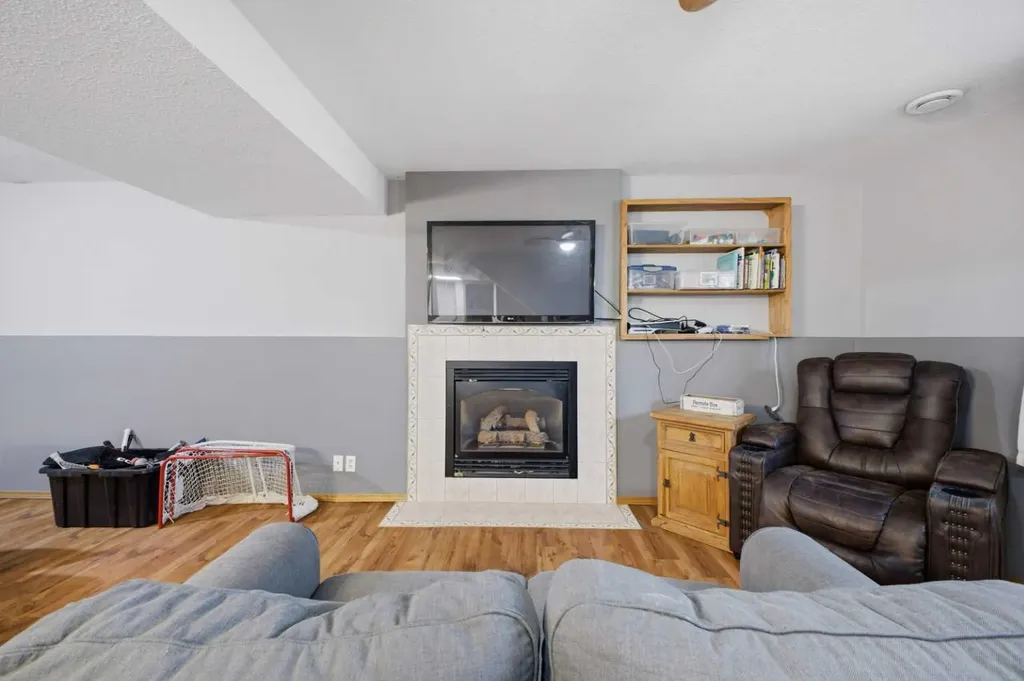 14 Windsor Crescent Penhold AB T0M1R0