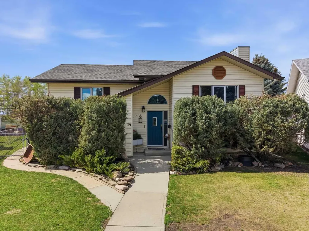 14 Windsor Crescent Penhold AB T0M1R0