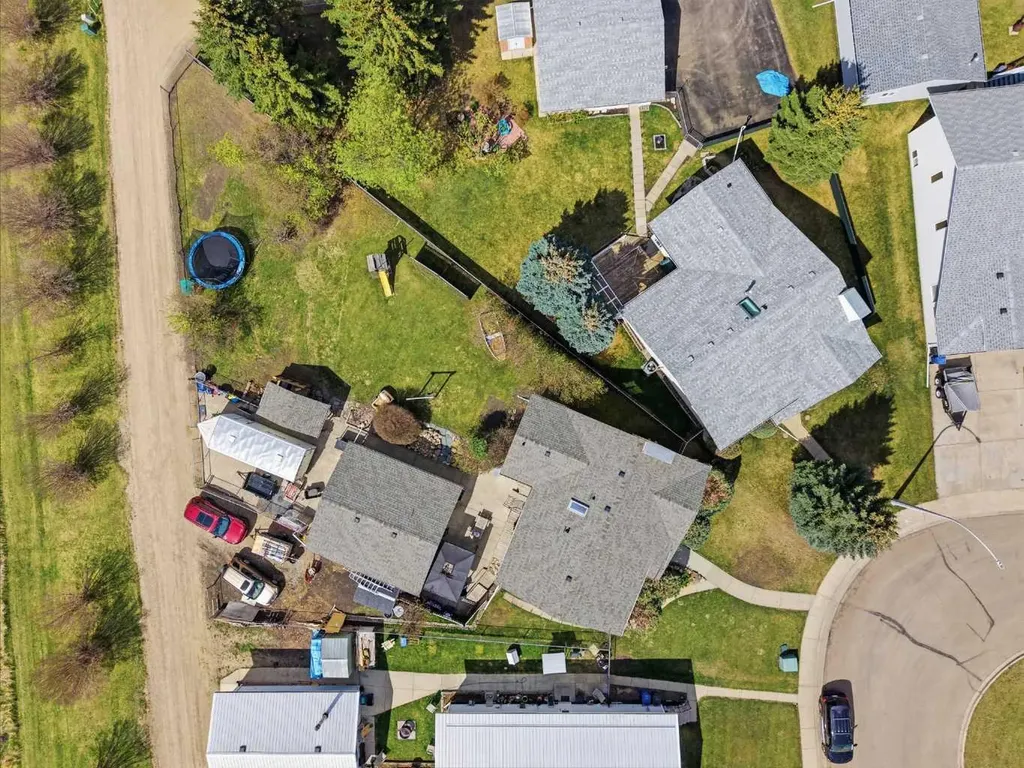 14 Windsor Crescent Penhold AB T0M1R0