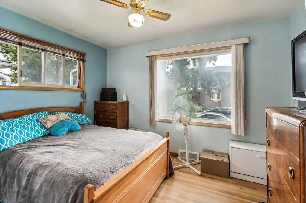 2029 Mountview Crescent NE Calgary AB T2E 5N4